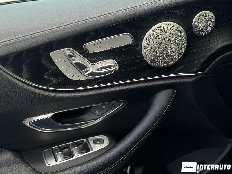 Mercedes E 300 2021 — Миниатюра 6
