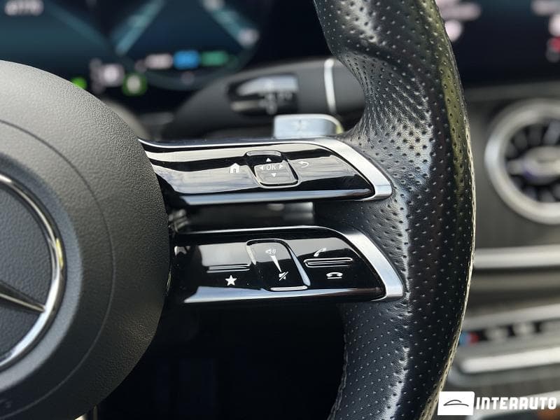 Mercedes E 300 2021 — Миниатюра 12