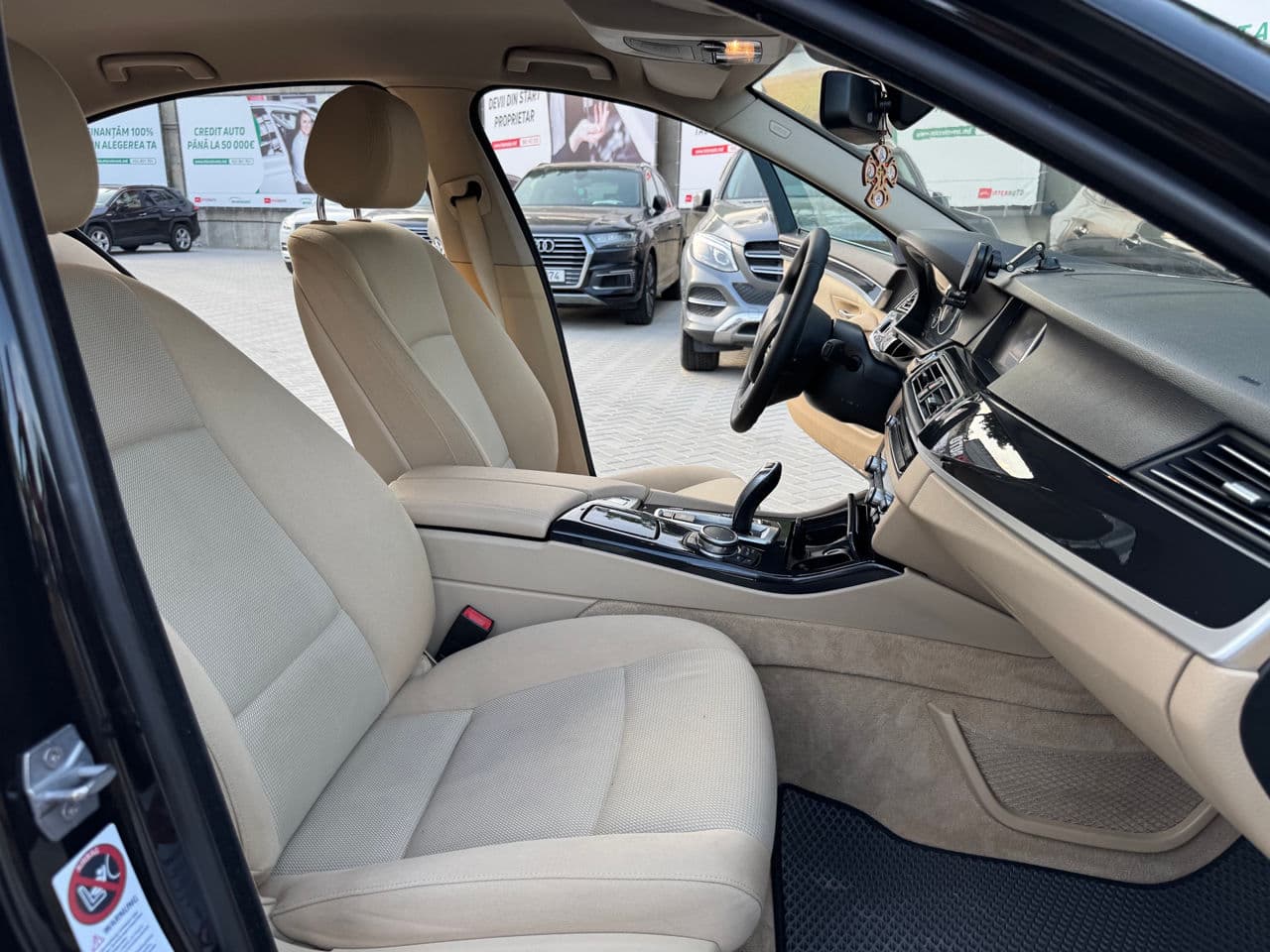 BMW 520 2013 — Миниатюра 15