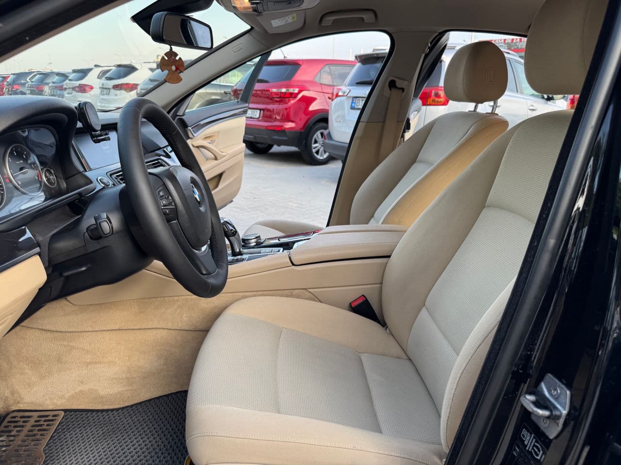BMW 520 2013 — Миниатюра 5