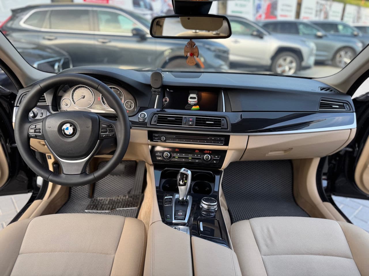 BMW 520 2013 — Миниатюра 6