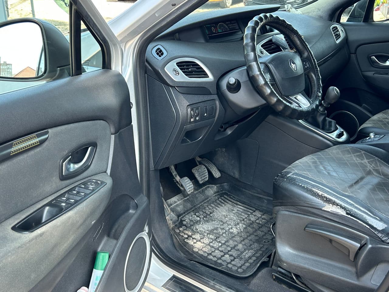 Renault Grand Scenic 2009 — Миниатюра 6