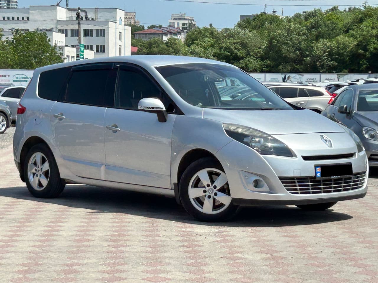 Renault Grand Scenic 2009 — Миниатюра 4