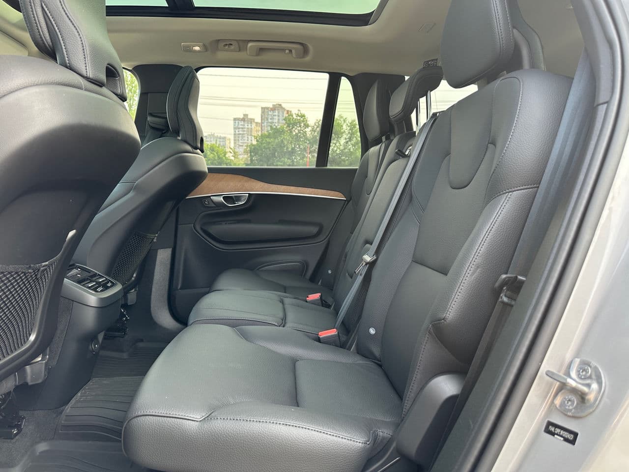 Volvo XC 90 2023 — Миниатюра 18