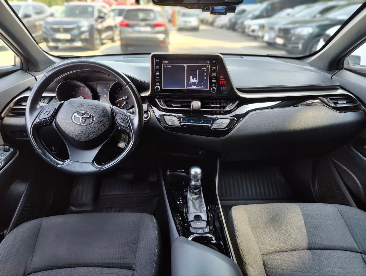 Toyota C-HR 2018 — Миниатюра 7
