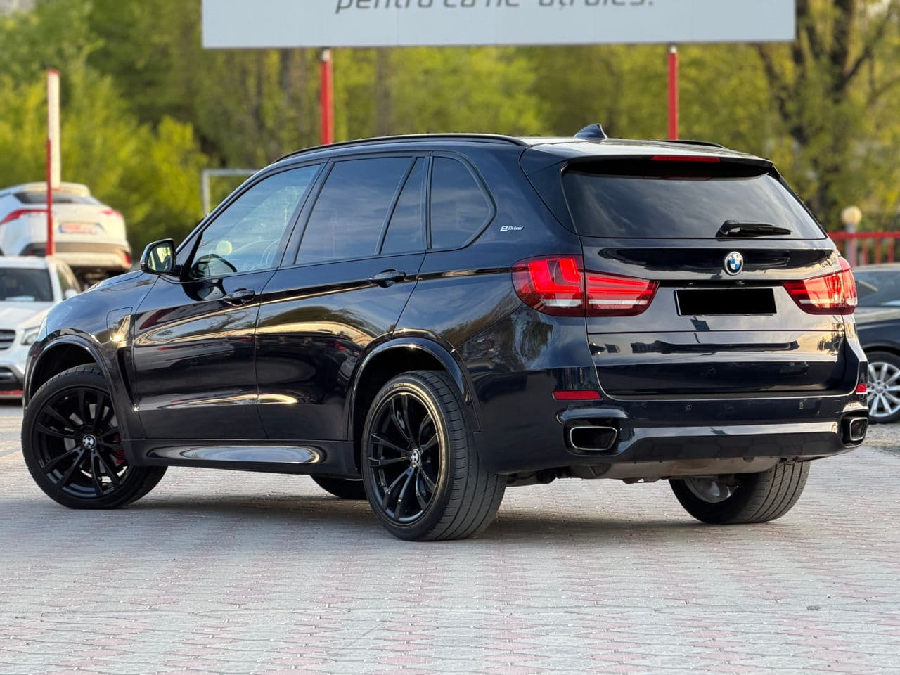 BMW X5 4.0e 2017 — Миниатюра 3