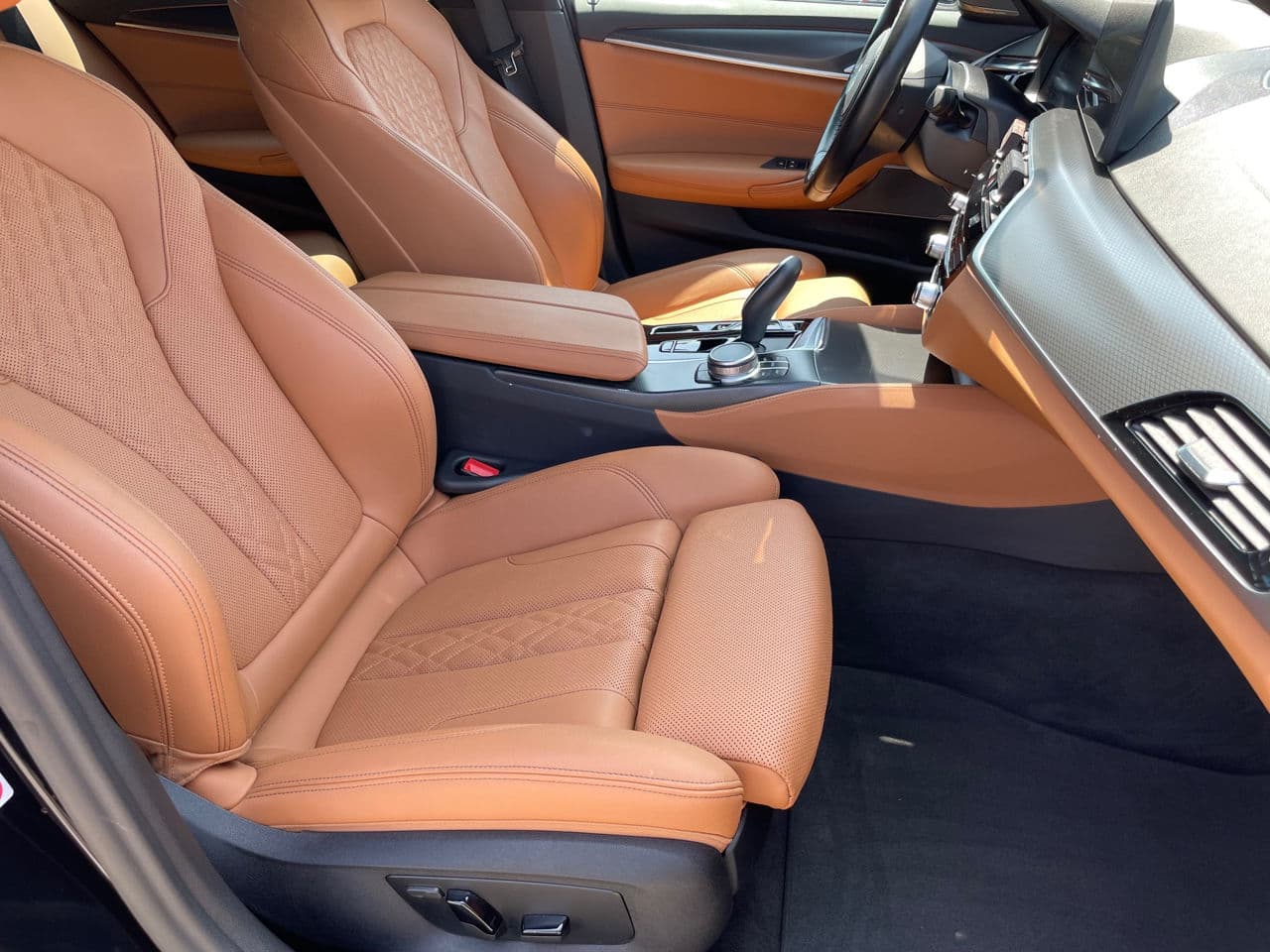 BMW 530e 2021 — Миниатюра 17