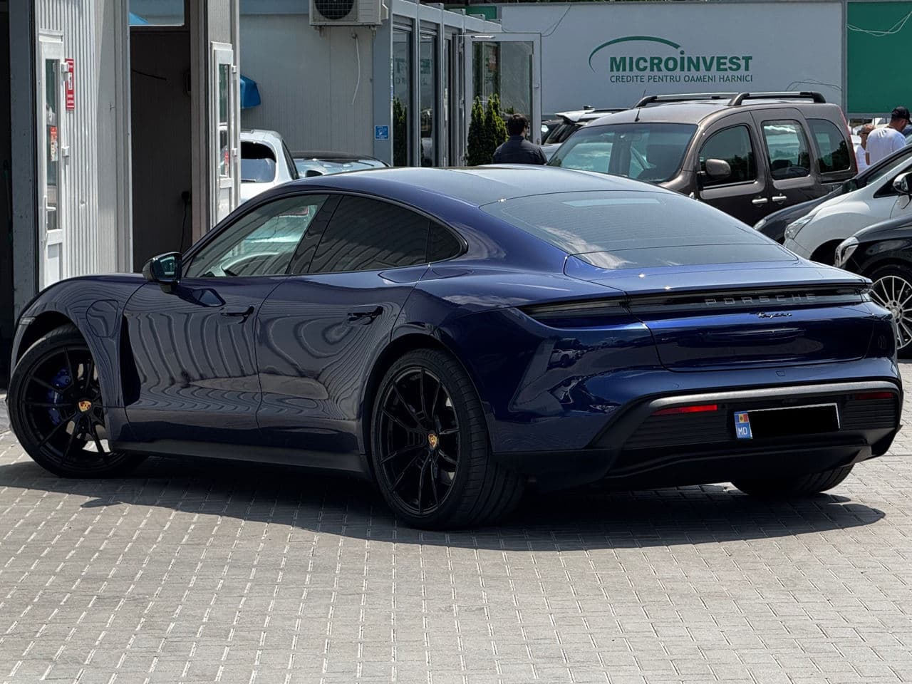 Porsche Taycan 2021 — Миниатюра 2