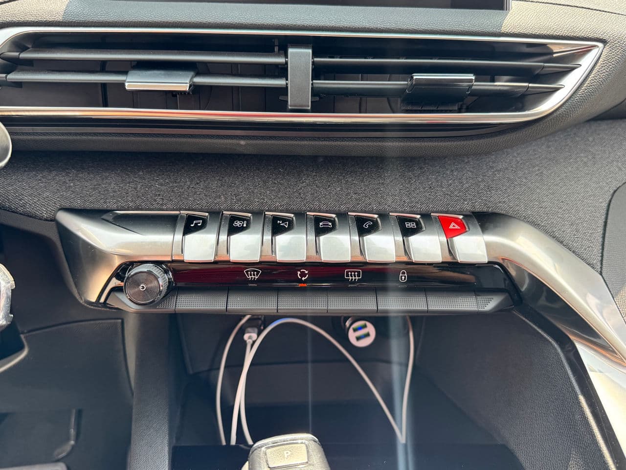 Peugeot 3008 2019 — Миниатюра 11