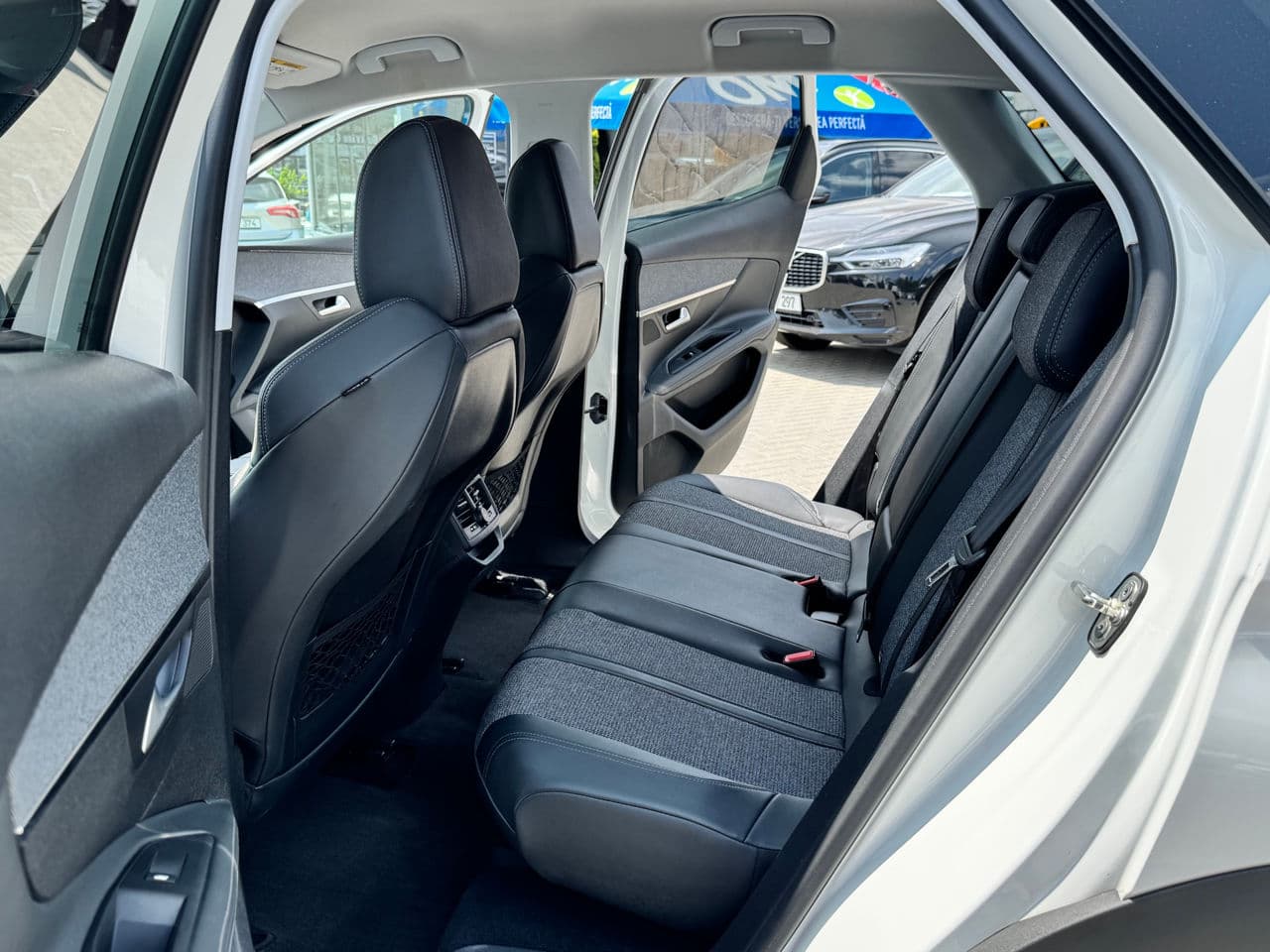 Peugeot 3008 2019 — Миниатюра 13
