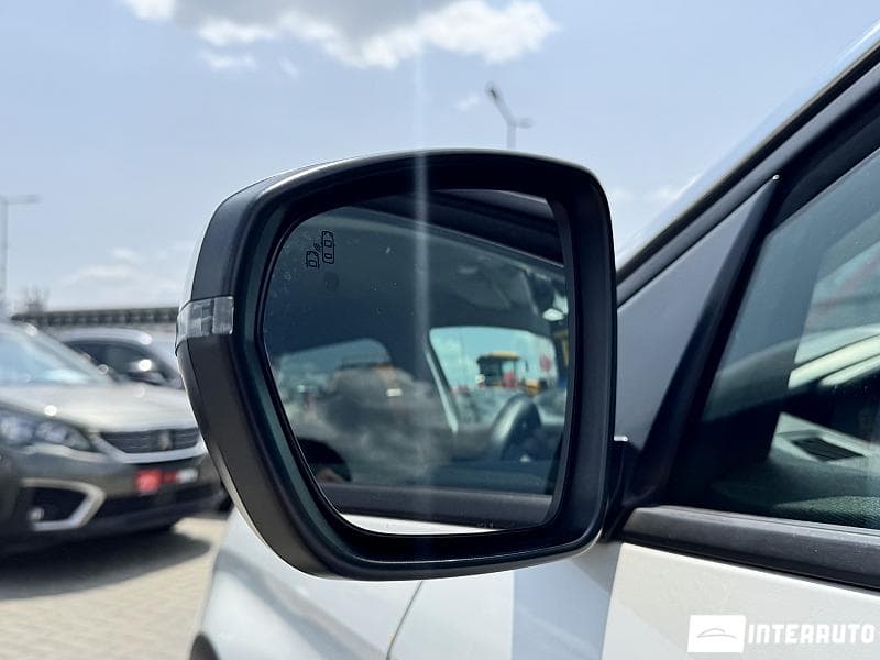 Peugeot 3008 2019 — Миниатюра 17