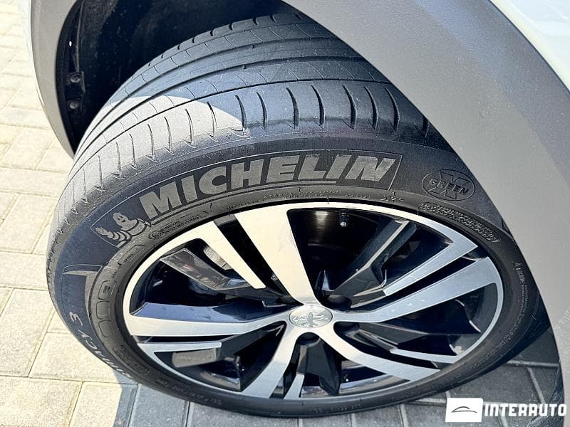 Peugeot 3008 2019 — Миниатюра 16