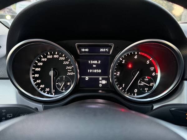 Mercedes ML 350 2012 — Миниатюра 17