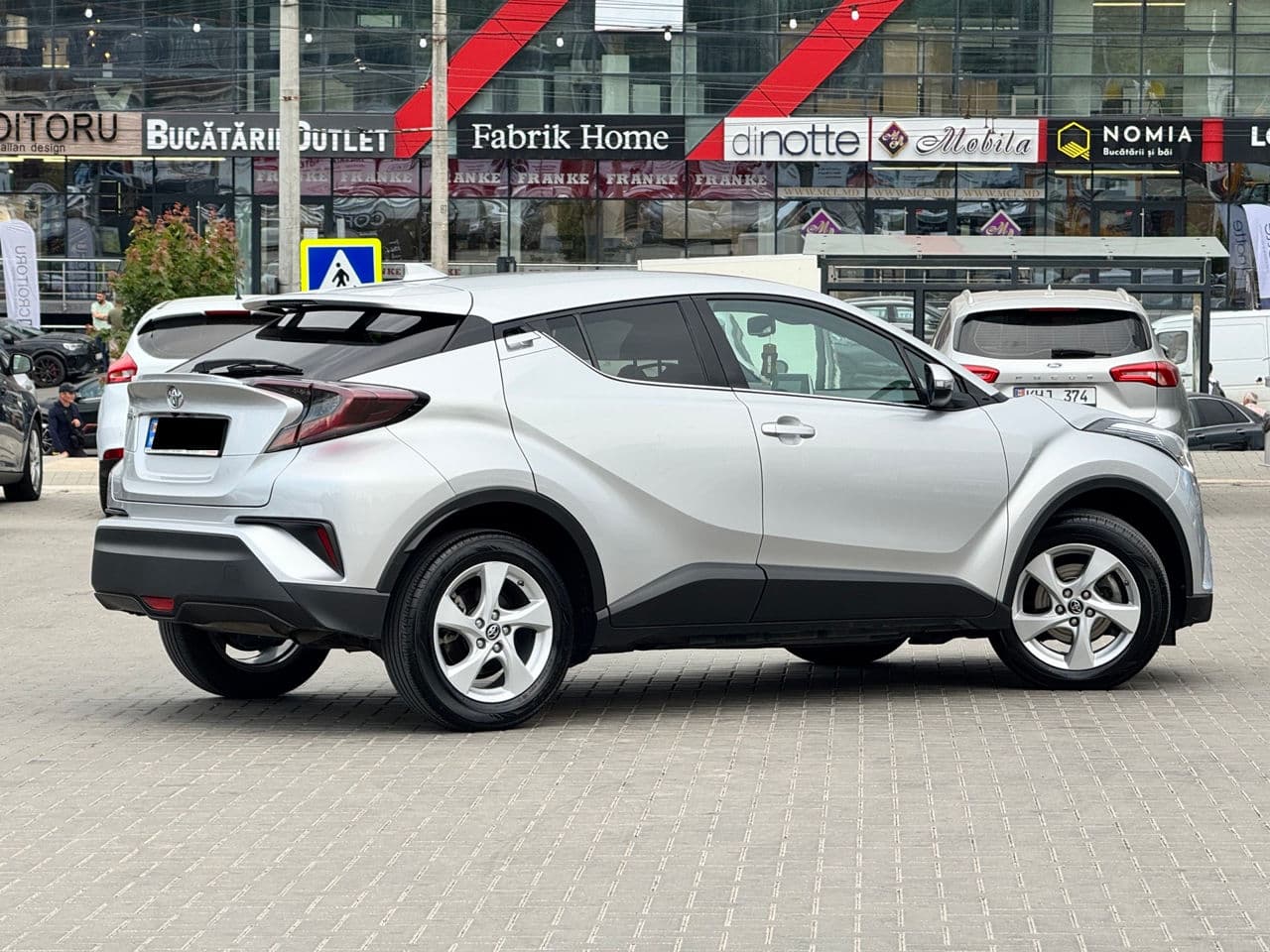 Toyota C-HR 2019 — Миниатюра 3