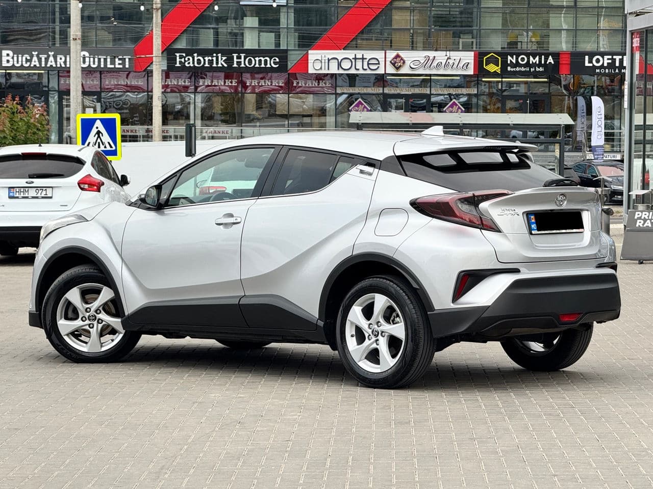 Toyota C-HR 2019 — Миниатюра 4
