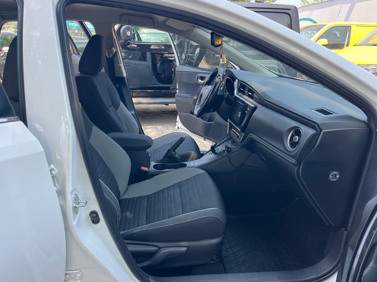 Toyota Auris 2018 — Миниатюра 16