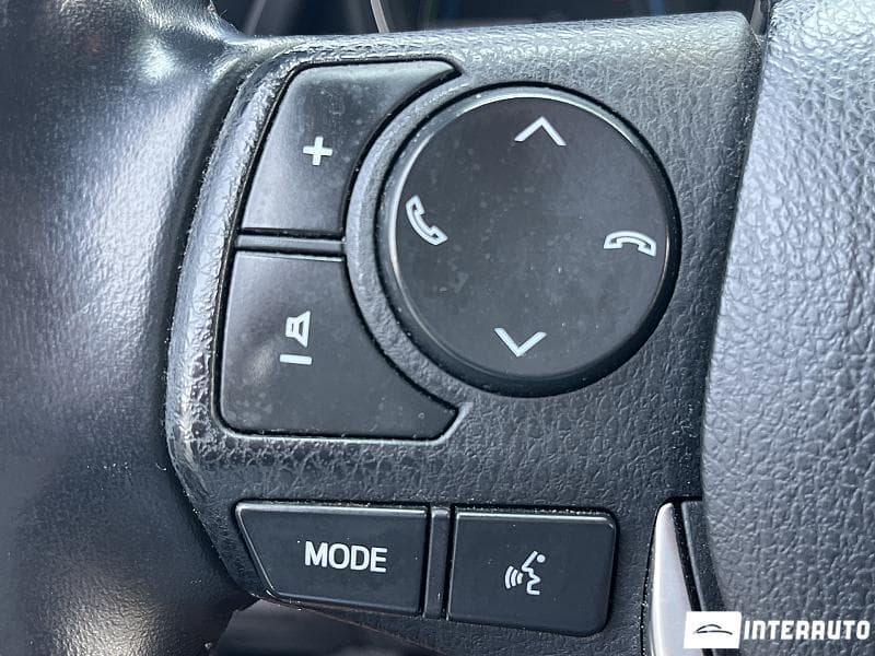 Toyota Auris 2018 — Миниатюра 10
