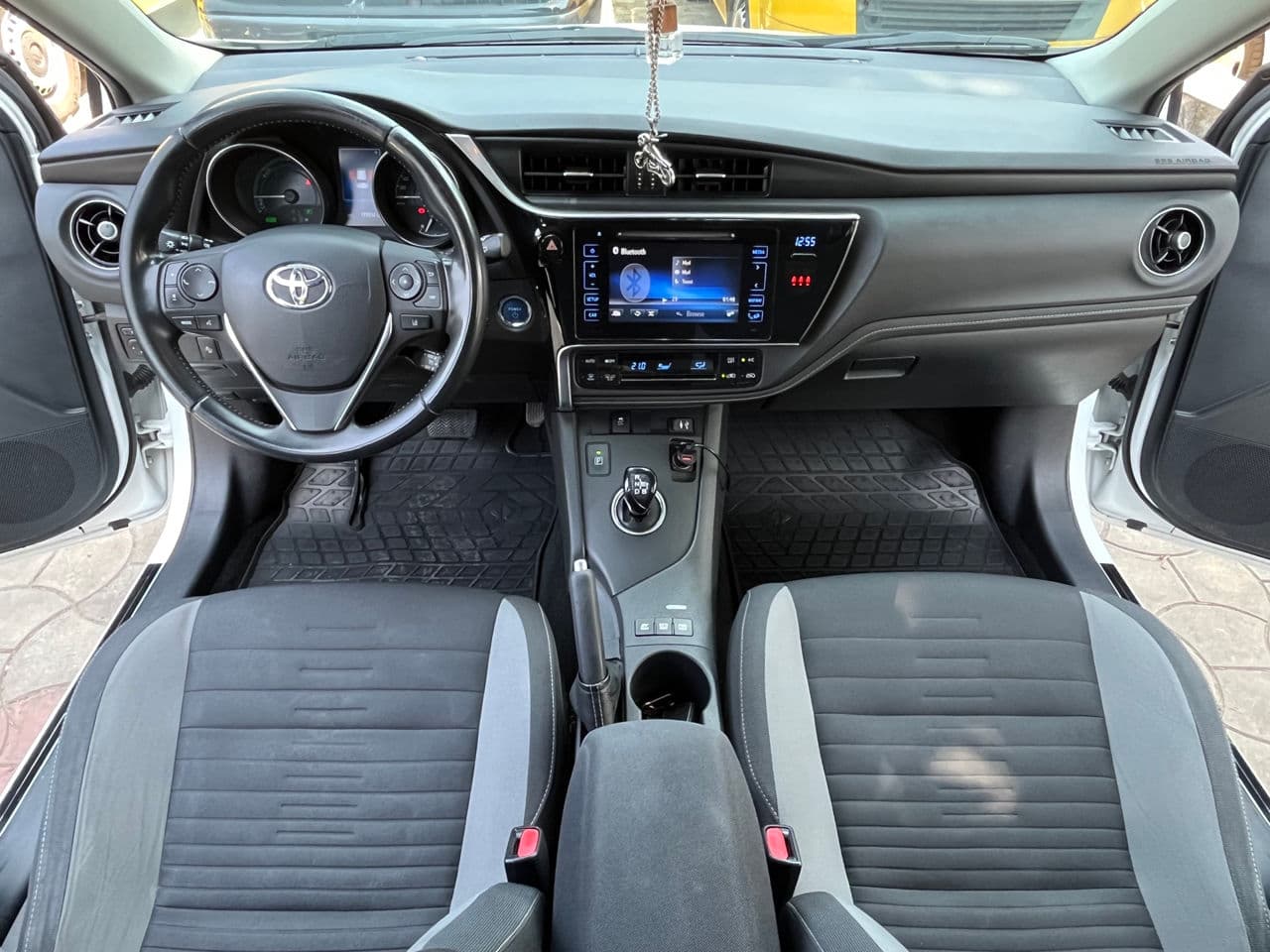 Toyota Auris 2018 — Миниатюра 6