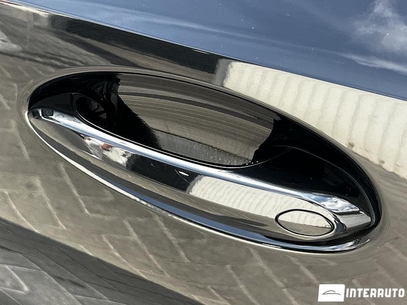 BMW 330 2019 — Миниатюра 20