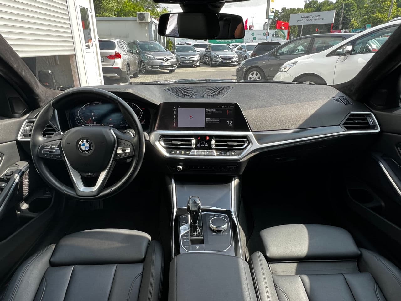BMW 330 2019 — Миниатюра 8