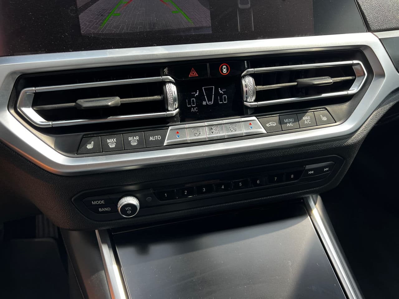 BMW 330 2019 — Миниатюра 11