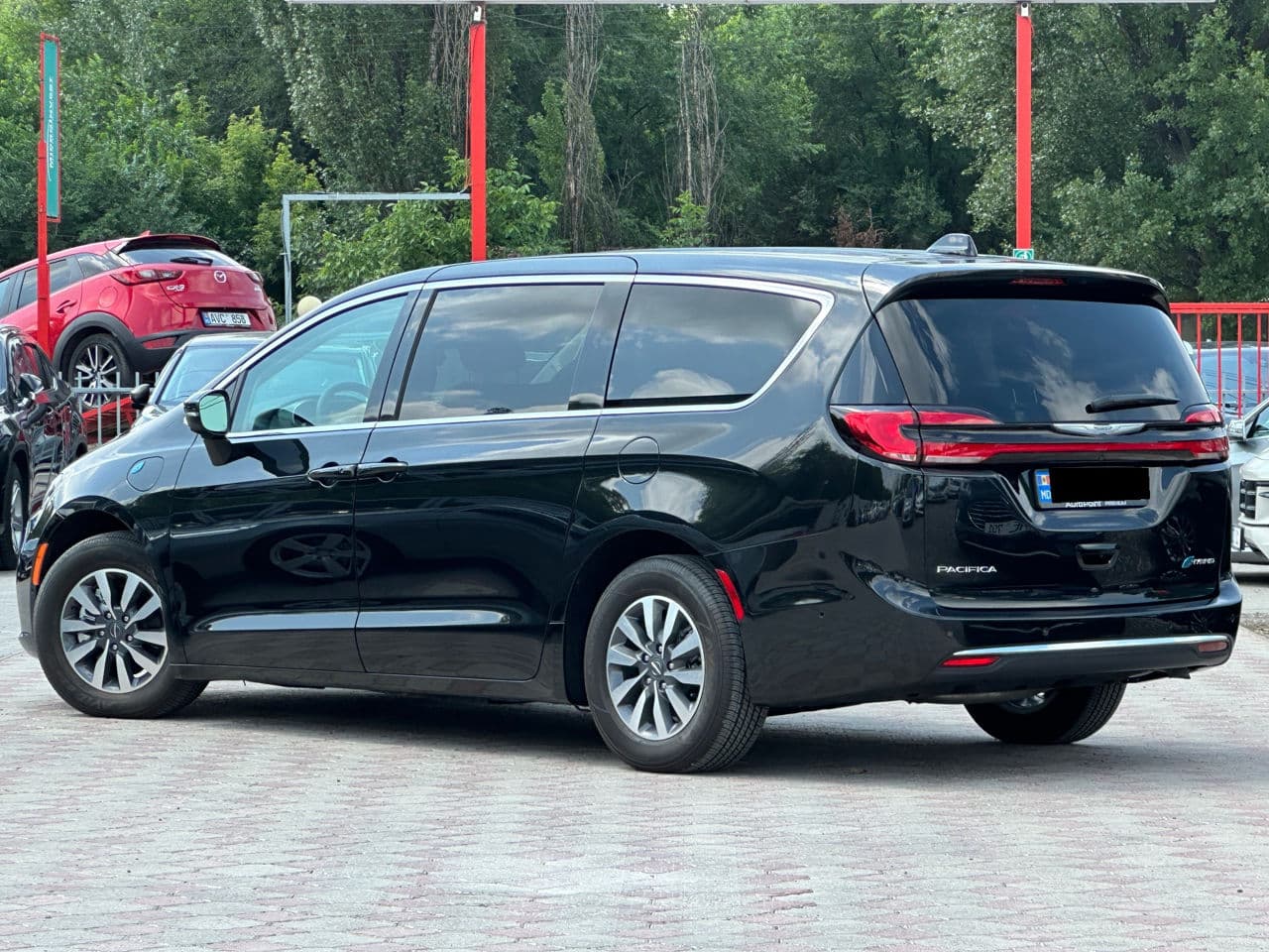 Chrysler Pacifica 2023 — Миниатюра 2