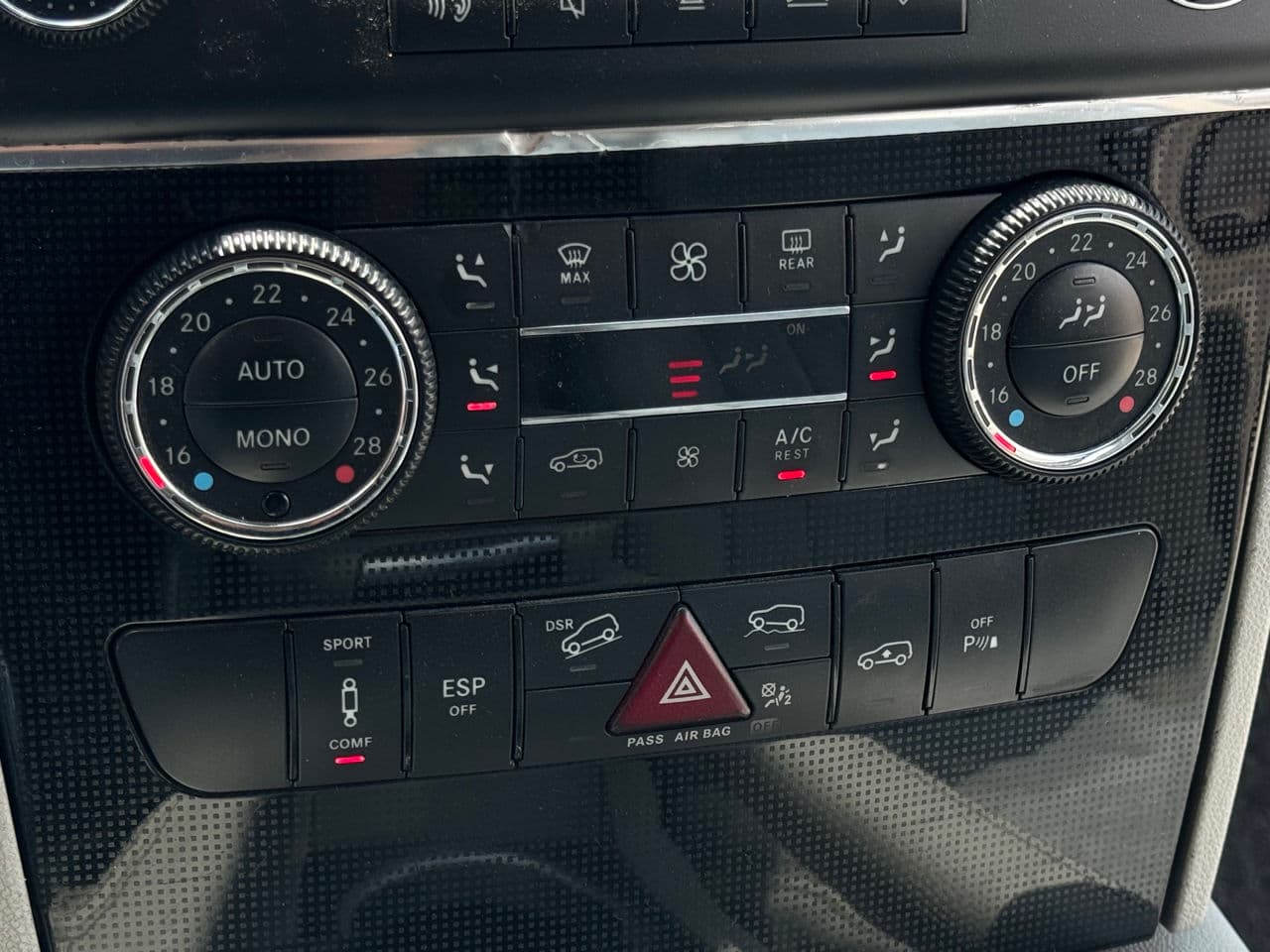 Mercedes ML 320 2007 — Миниатюра 10