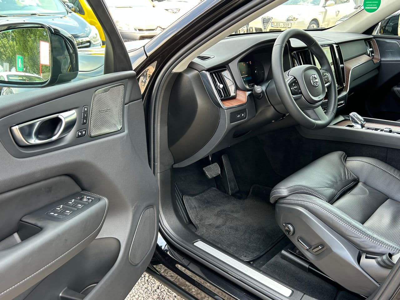 Volvo XC 60 2024 — Миниатюра 7