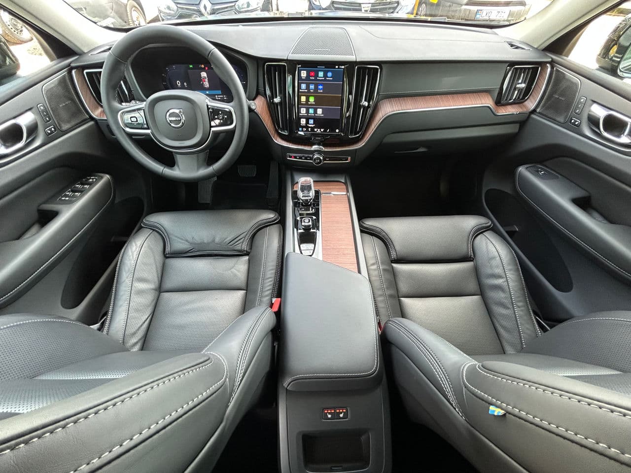 Volvo XC 60 2024 — Миниатюра 10