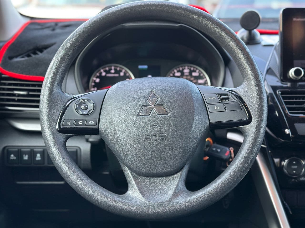 Mitsubishi Eclipse Cross 2021 — Миниатюра 9