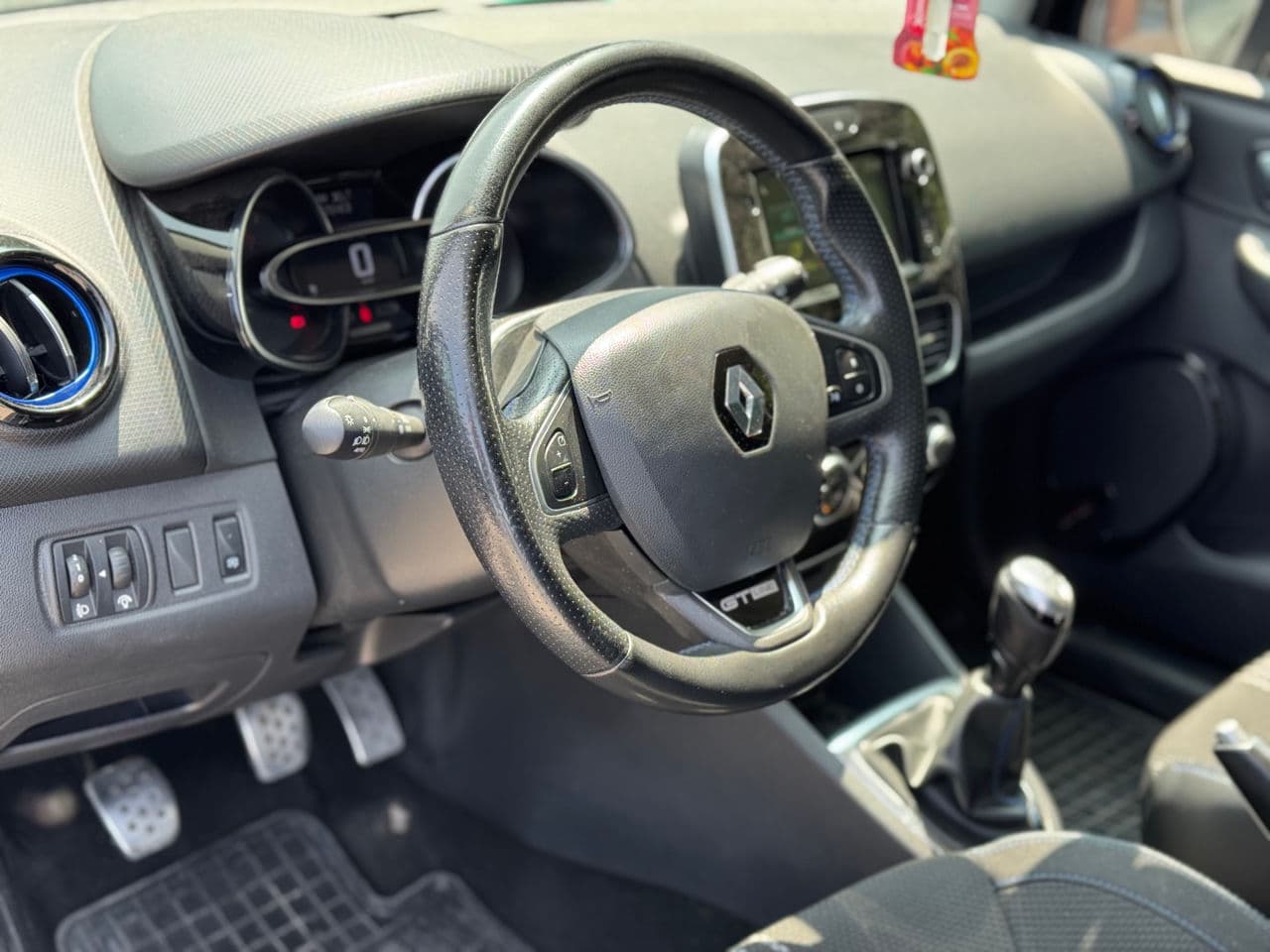 Renault Clio 2019 — Миниатюра 8
