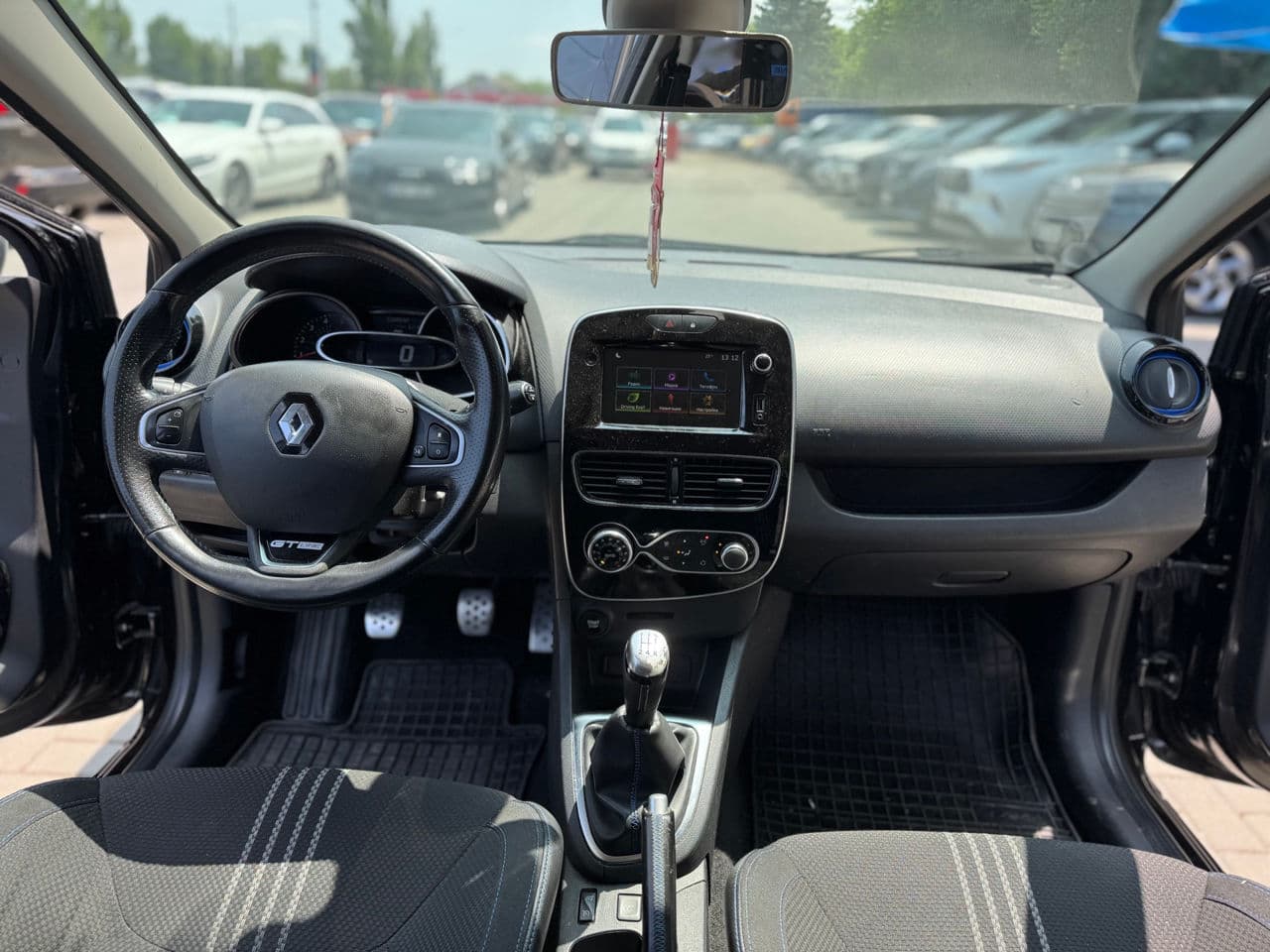 Renault Clio 2019 — Миниатюра 13