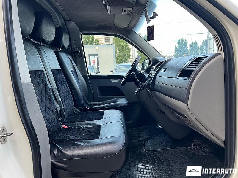 Volkswagen Transporter 2004 — Миниатюра 13