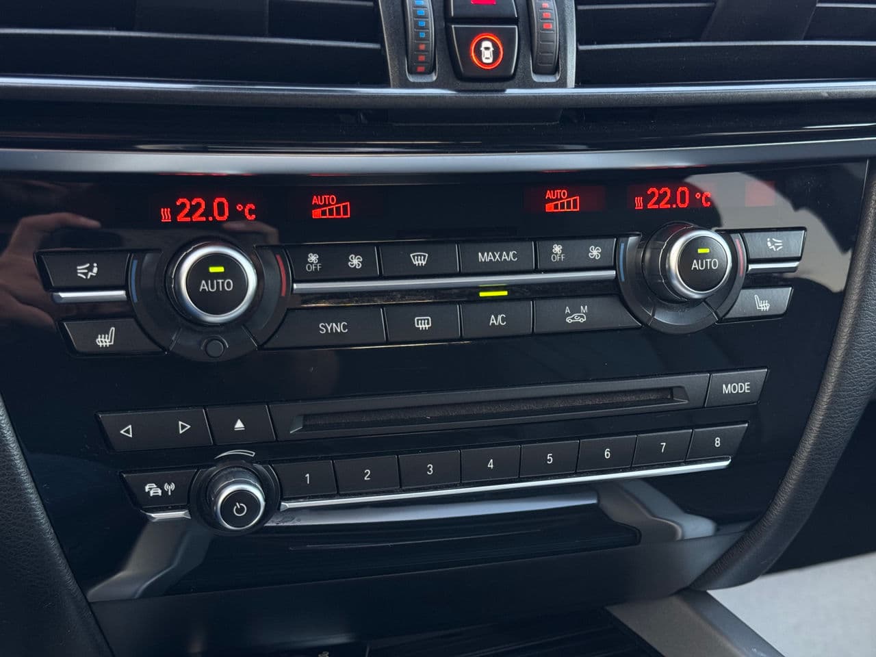 2017 BMW X5 4.0e — Miniatură 11