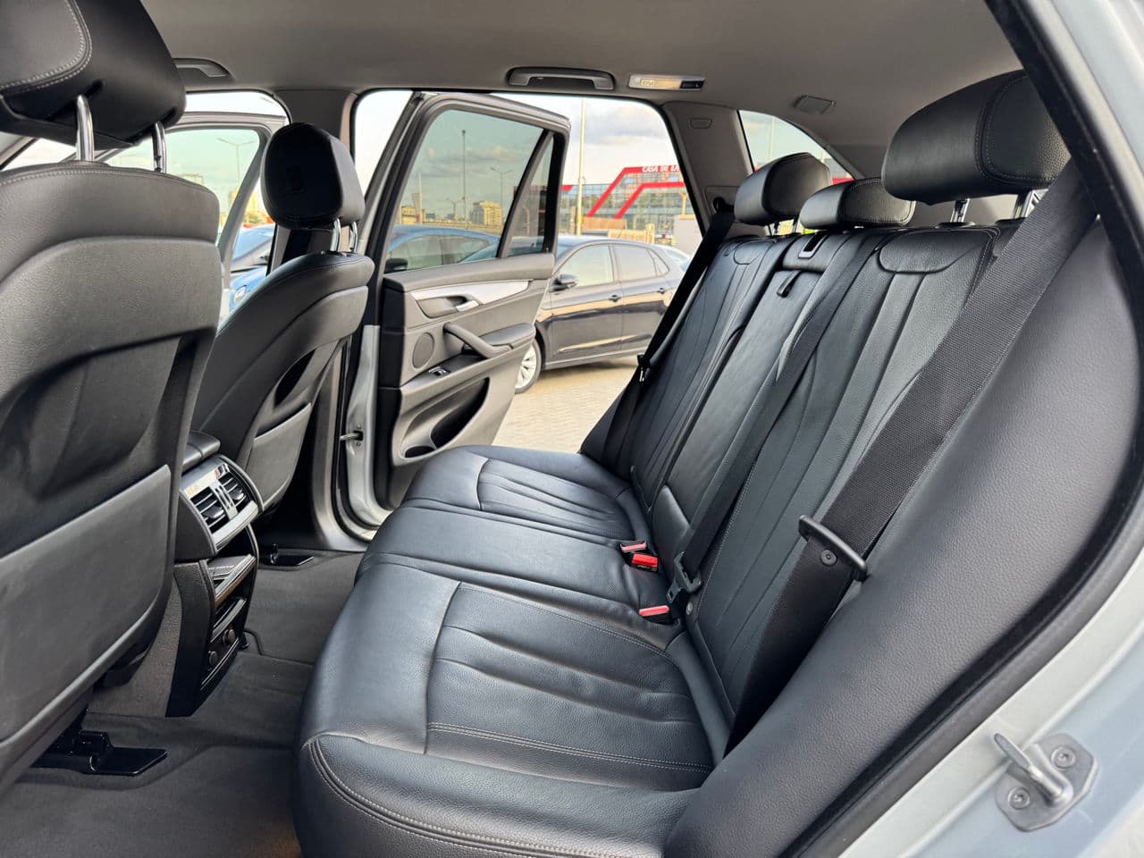 2017 BMW X5 4.0e — Miniatură 13