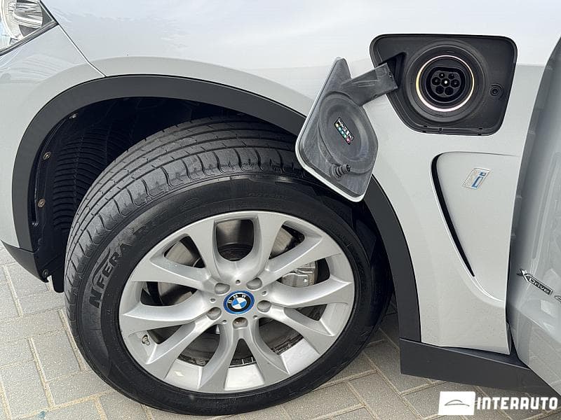 2017 BMW X5 4.0e — Miniatură 16
