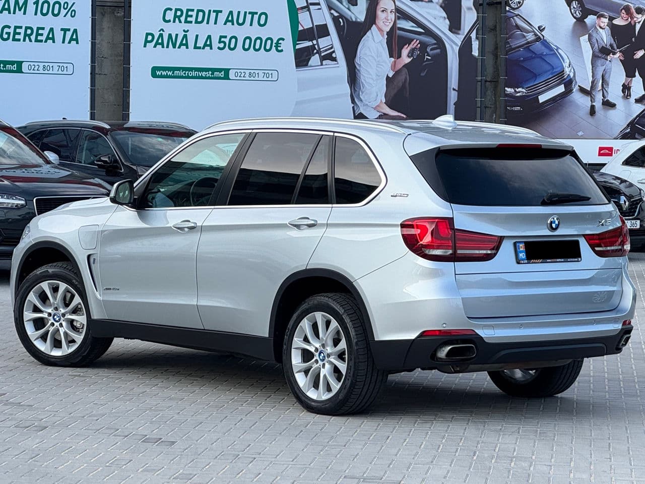 2017 BMW X5 4.0e — Miniatură 4