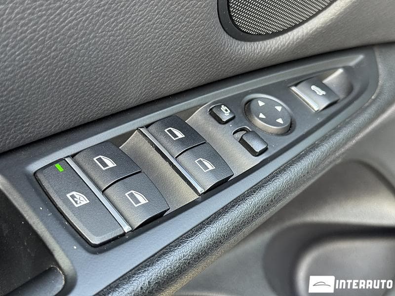 2017 BMW X5 4.0e — Miniatură 17