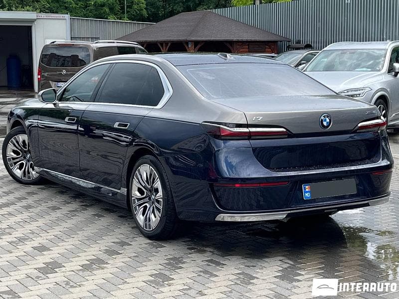 BMW i7 XDrive60 2024 — Миниатюра 4