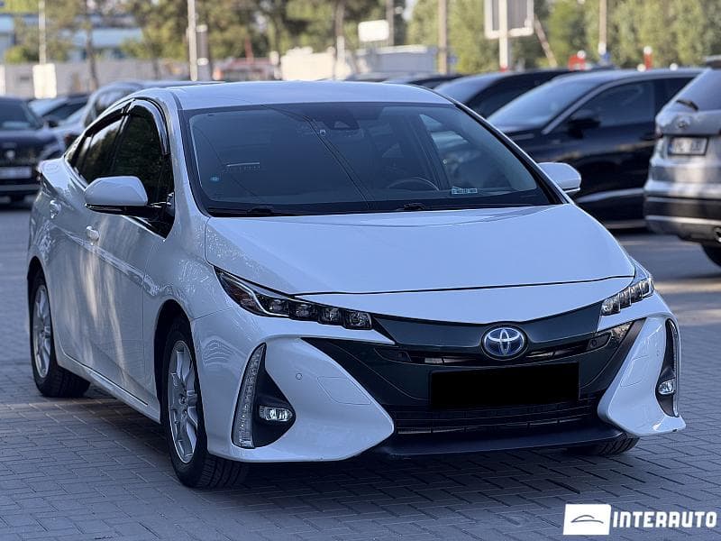 Toyota Prius 2017 — Миниатюра 3