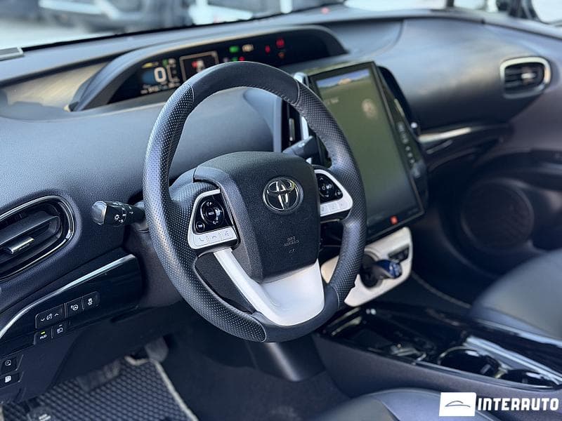 Toyota Prius 2017 — Миниатюра 10