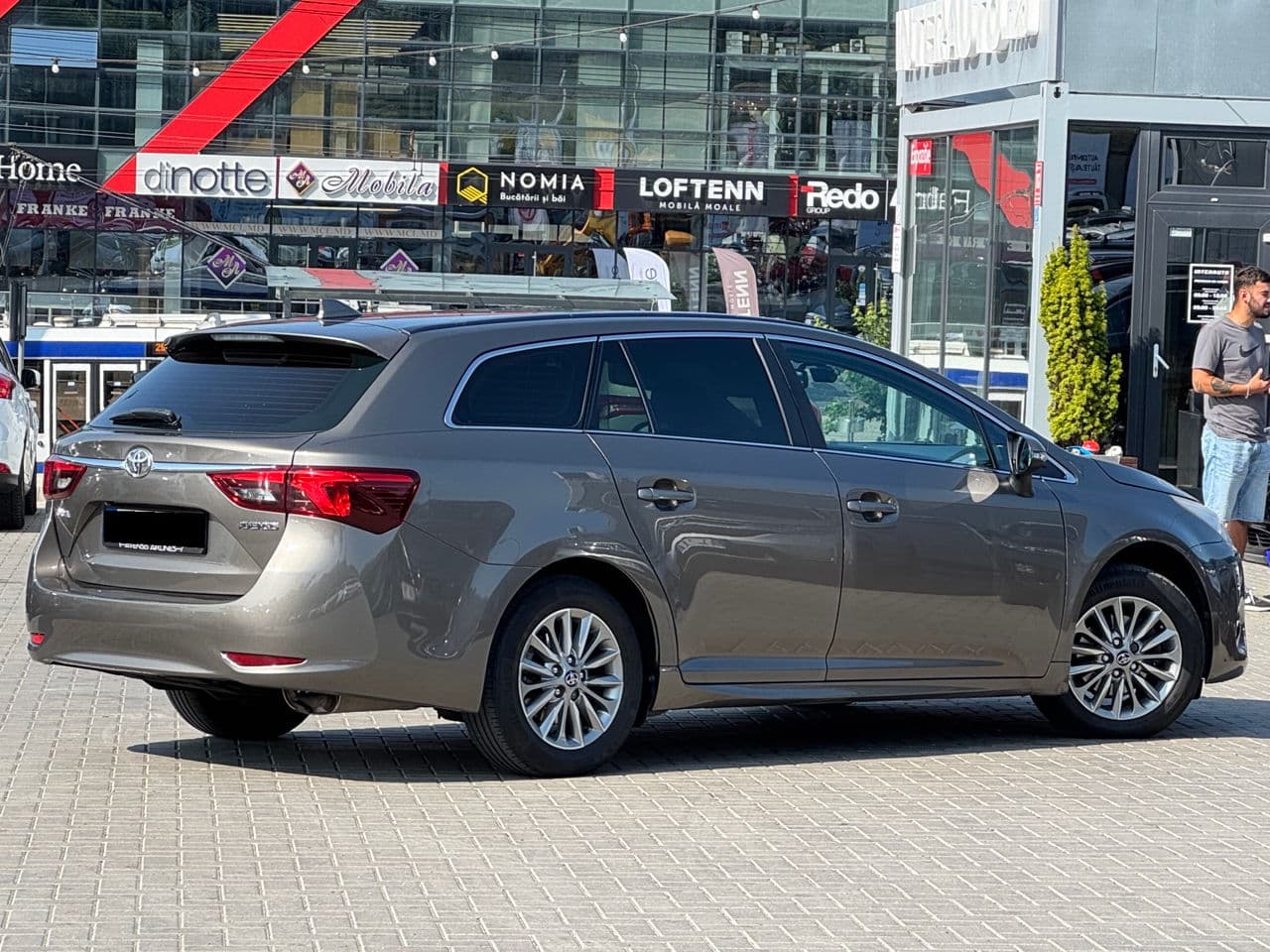 Toyota Avensis 2016 — Миниатюра 3