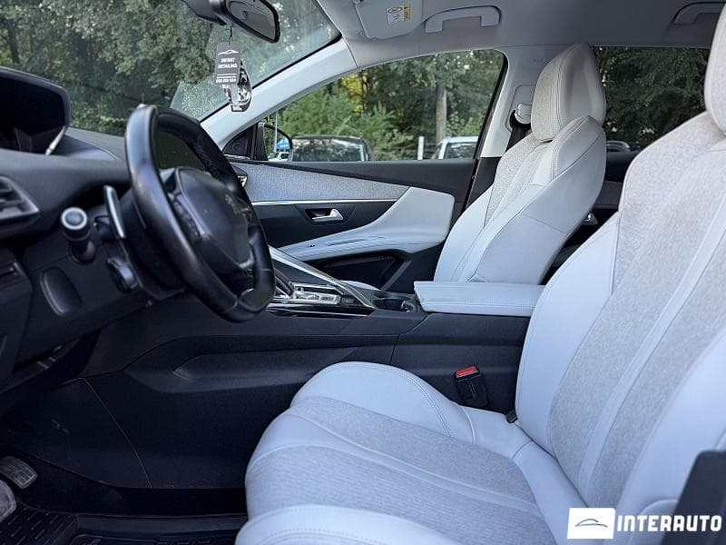 Peugeot 3008 2018 — Миниатюра 9