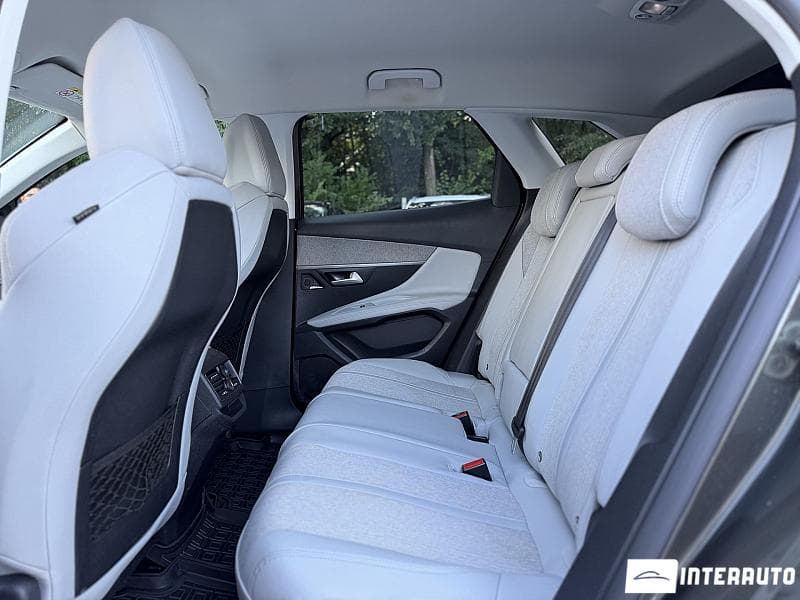 Peugeot 3008 2018 — Миниатюра 19