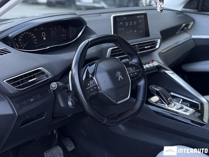 Peugeot 3008 2018 — Миниатюра 10