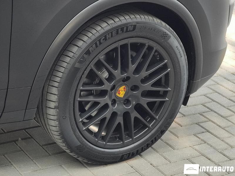Porsche Cayenne 2016 — Миниатюра 22