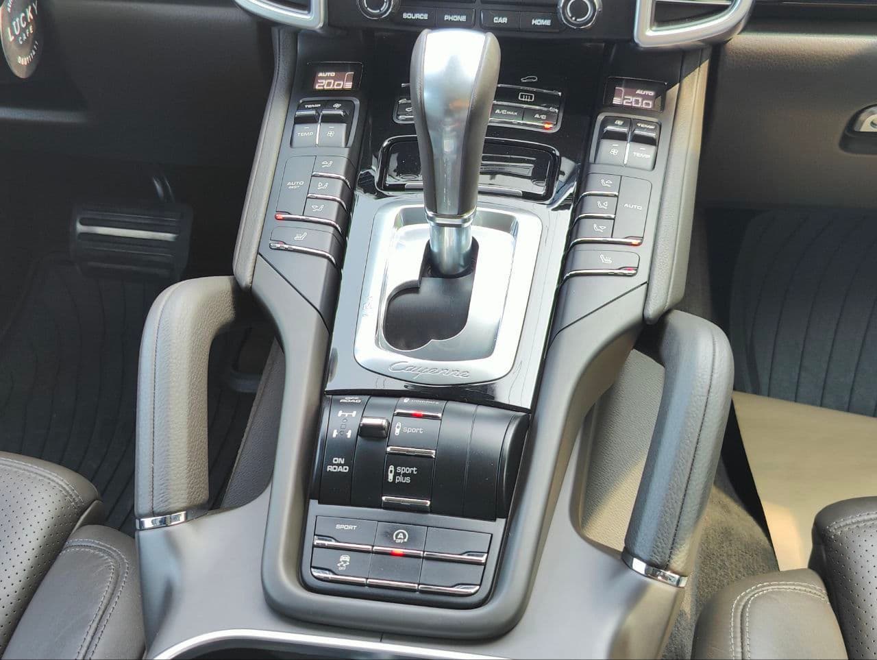 Porsche Cayenne 2016 — Миниатюра 14