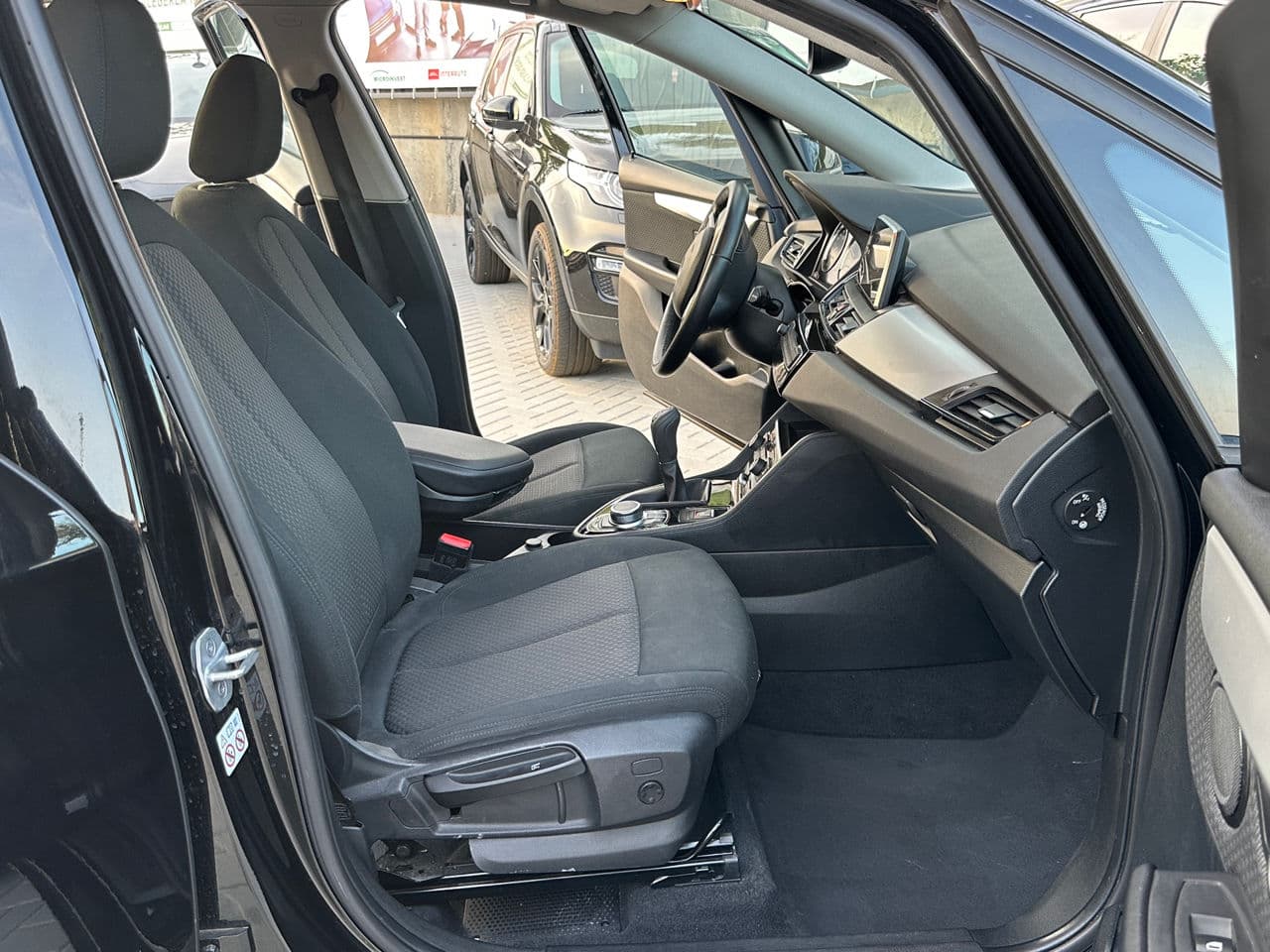 BMW 218i 2019 — Миниатюра 15