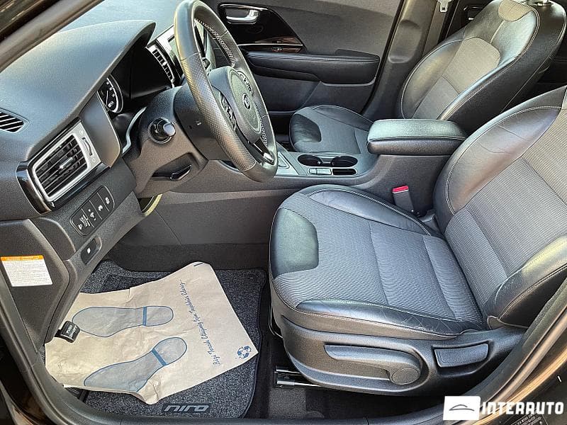 Kia Niro 2016 — Миниатюра 5