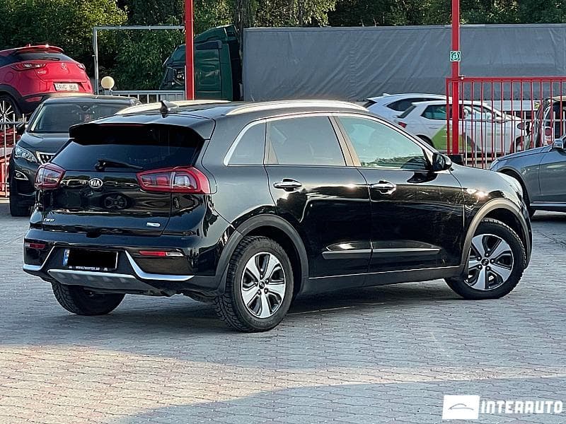 Kia Niro 2016 — Миниатюра 3